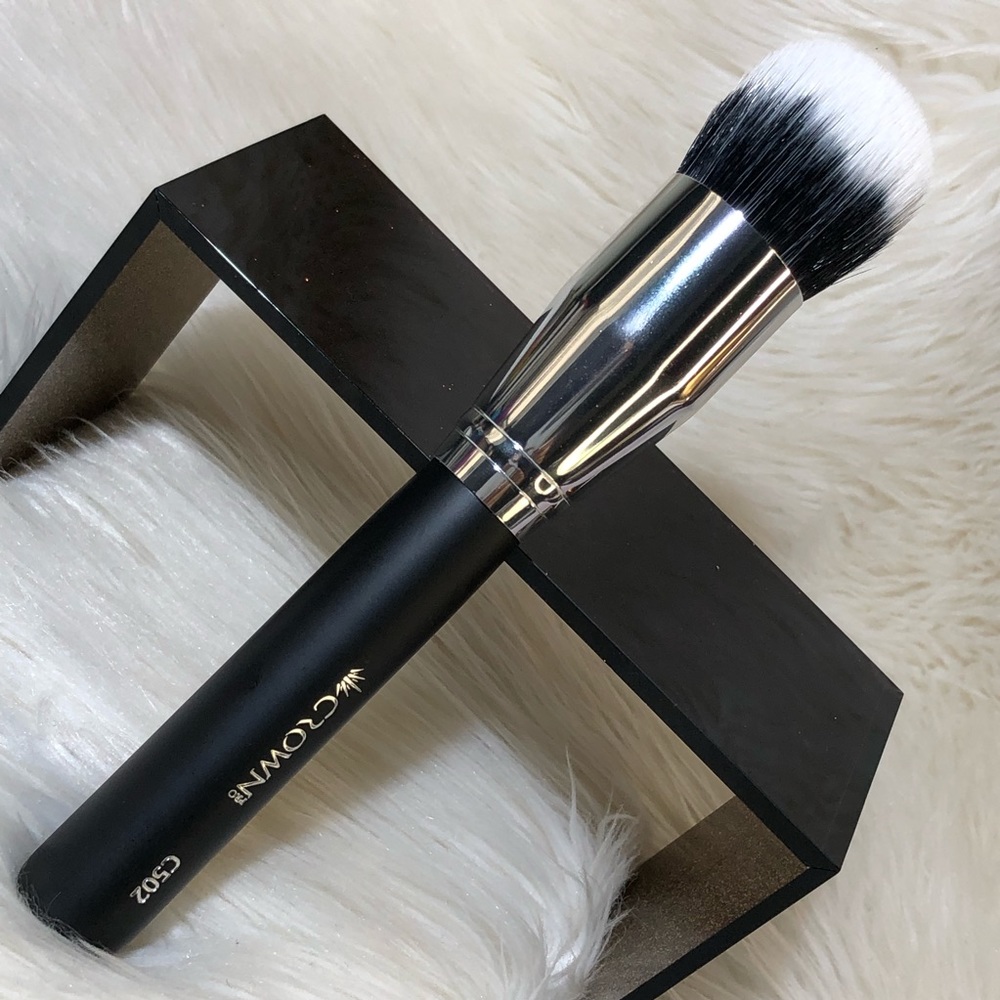 Foundation brush